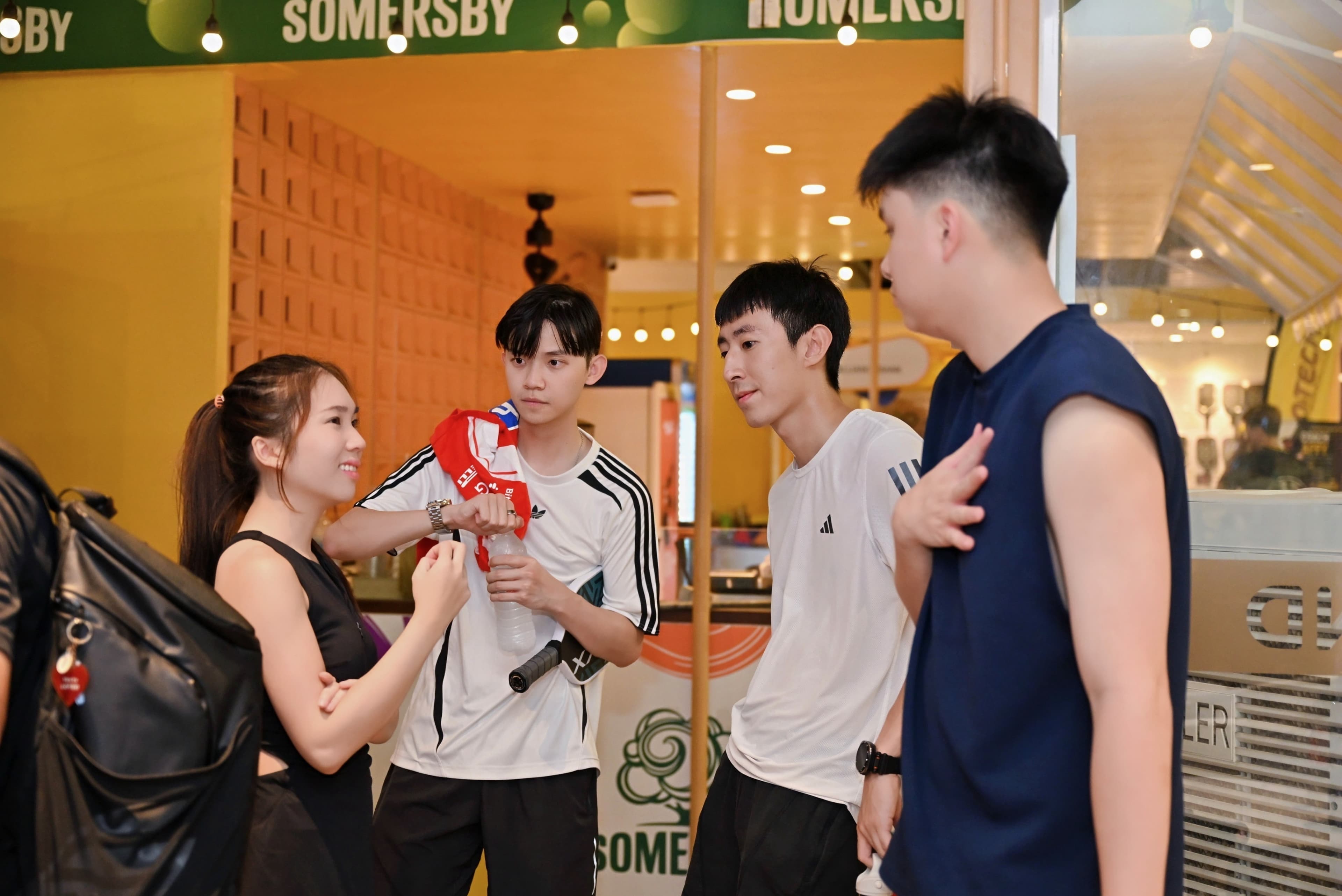 CEO Sports Club guests chatting between games